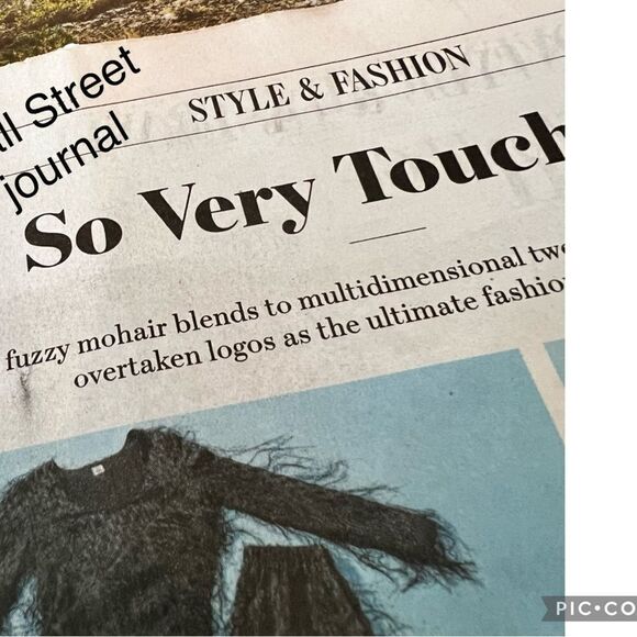 Soft Pink Cozy Crewneck Fuzzy Cable Knit Sweater Pastel Pink size Large - Picture 2 of 6